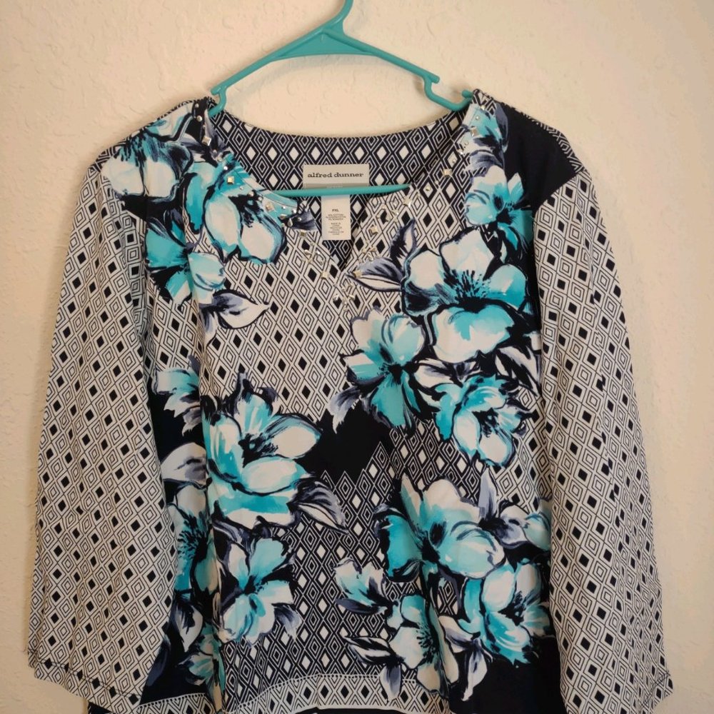 Alfred Dunner Women's Floral 3/4 Sleeve Top Embellished Size: PXL (Petite Size)